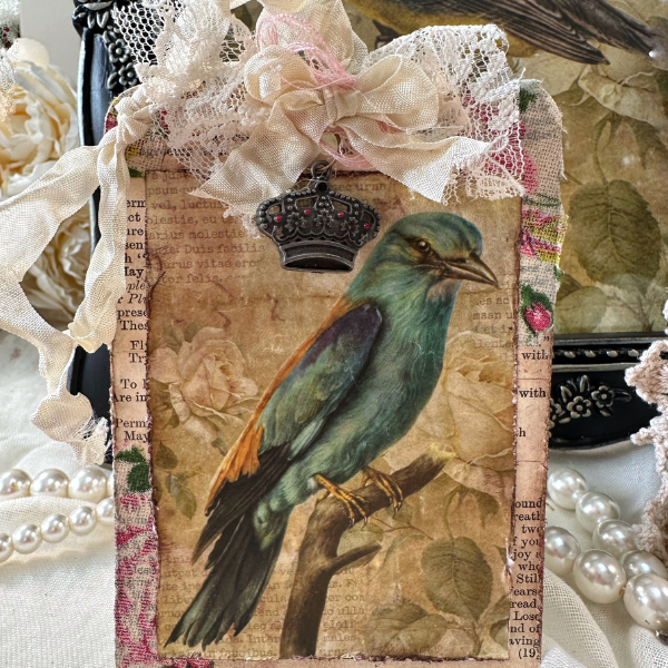 tag created with cardboard and vintage bird printable